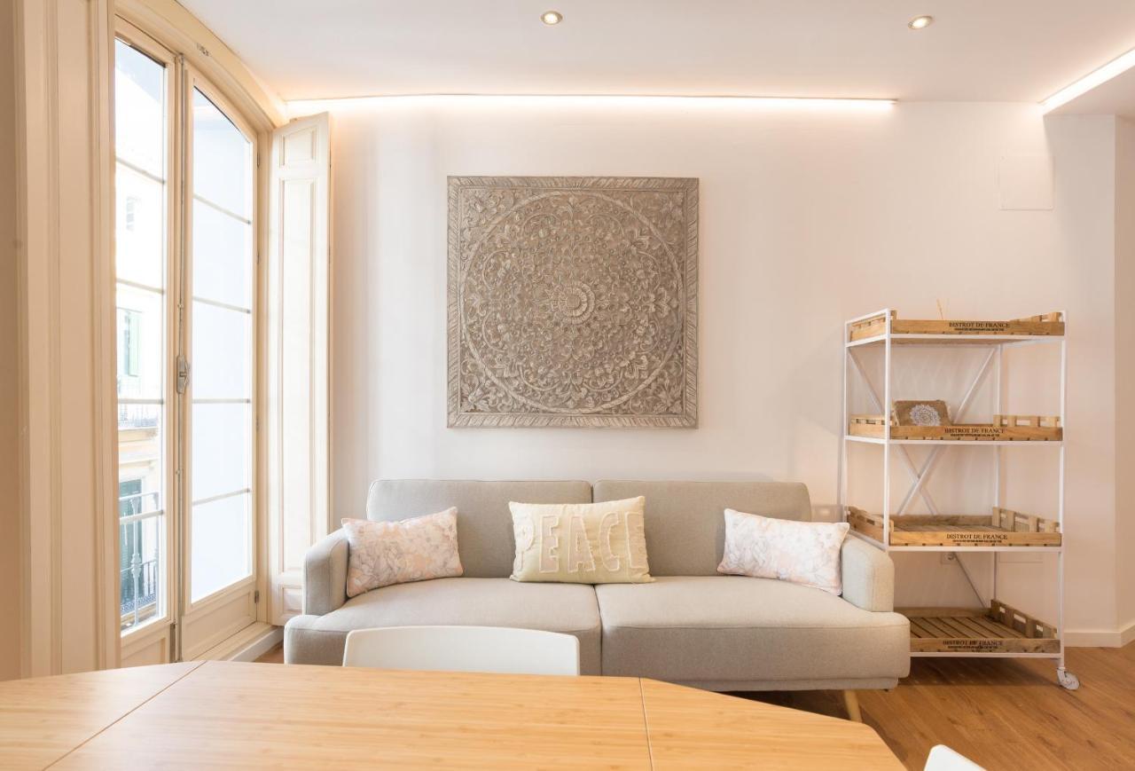 Urbe10 Plaza De La Constitucion 1 Bedroom Apartment Málaga Buitenkant foto